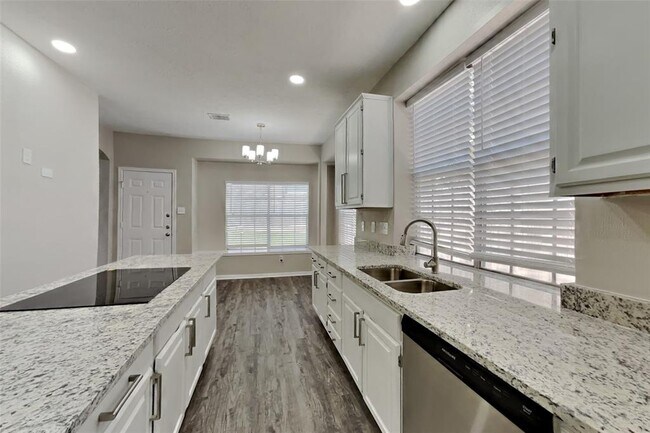 Building Photo - 17126 Hamilwood Dr