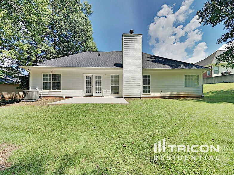 Building Photo - 325 Wisteria Blvd