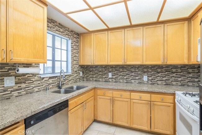 Building Photo - 4543 Willis Ave