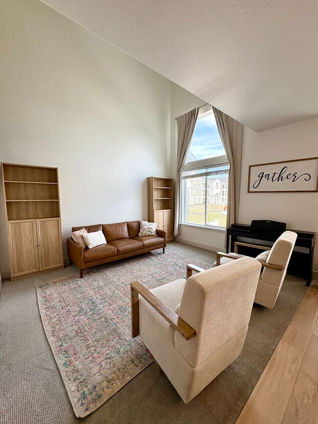 Building Photo - 1754 N Blaze Ln