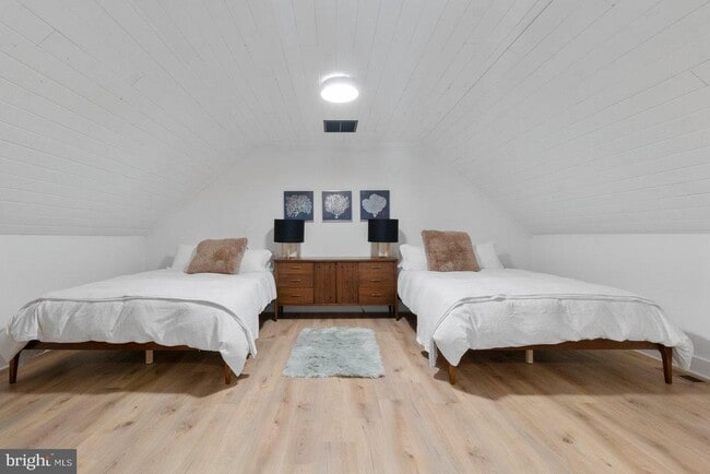 Building Photo - 851 Bacon Hall Rd