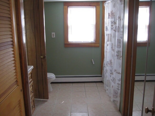 Building Photo - 7 Boline Pl