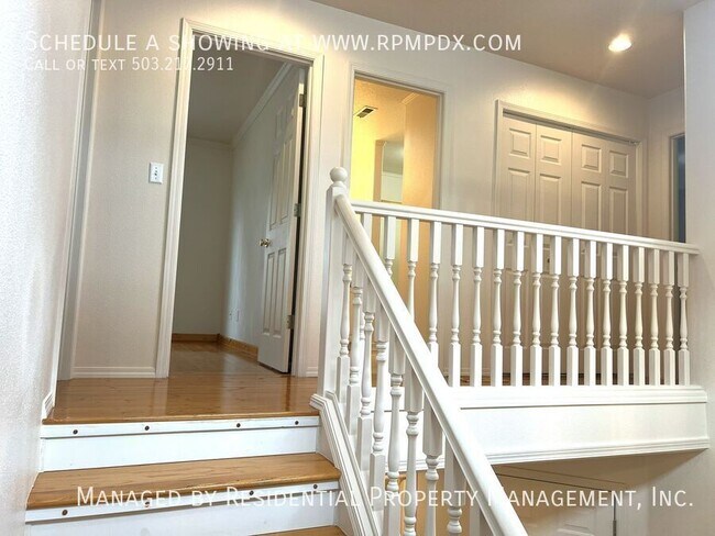 Building Photo - 6463 NW Wenmarie Dr