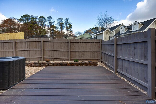 Building Photo - 109 Briargate Ln