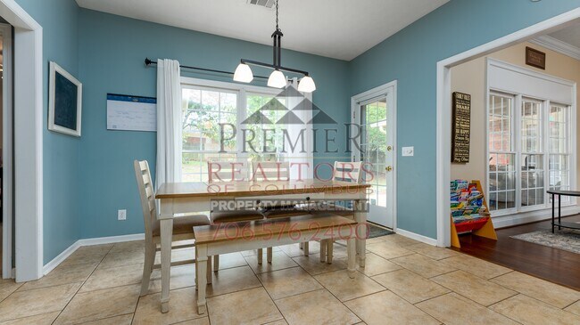 Building Photo - 9230 Garrett Creek Dr