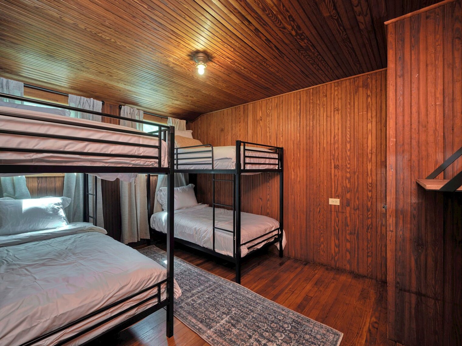 Building Photo - 3169 Spruce Cabin Rd