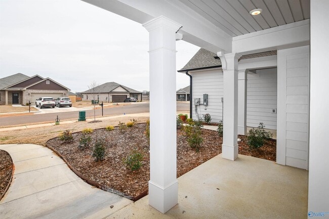 Building Photo - 12617 Whitcomb Cir