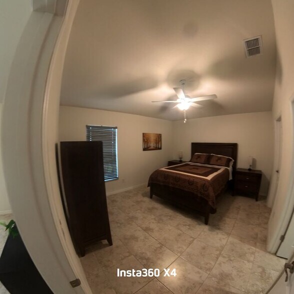 Building Photo - 25283 Canterbury Dr