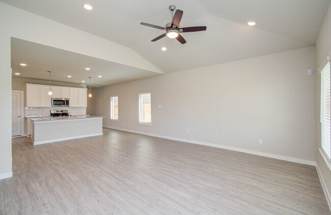 Building Photo - 21611 Sandy Dune Dr