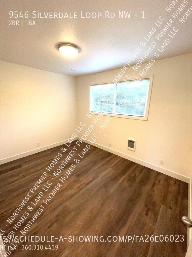 Building Photo - 9546 Silverdale Loop Rd NW