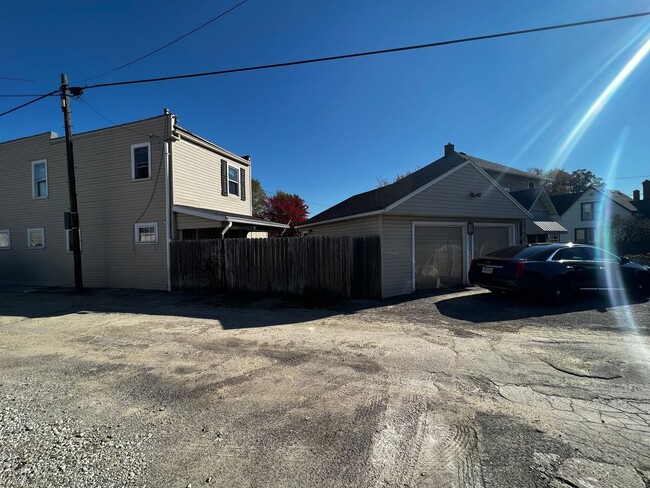 Primary Photo - Rossford Ohio Rental