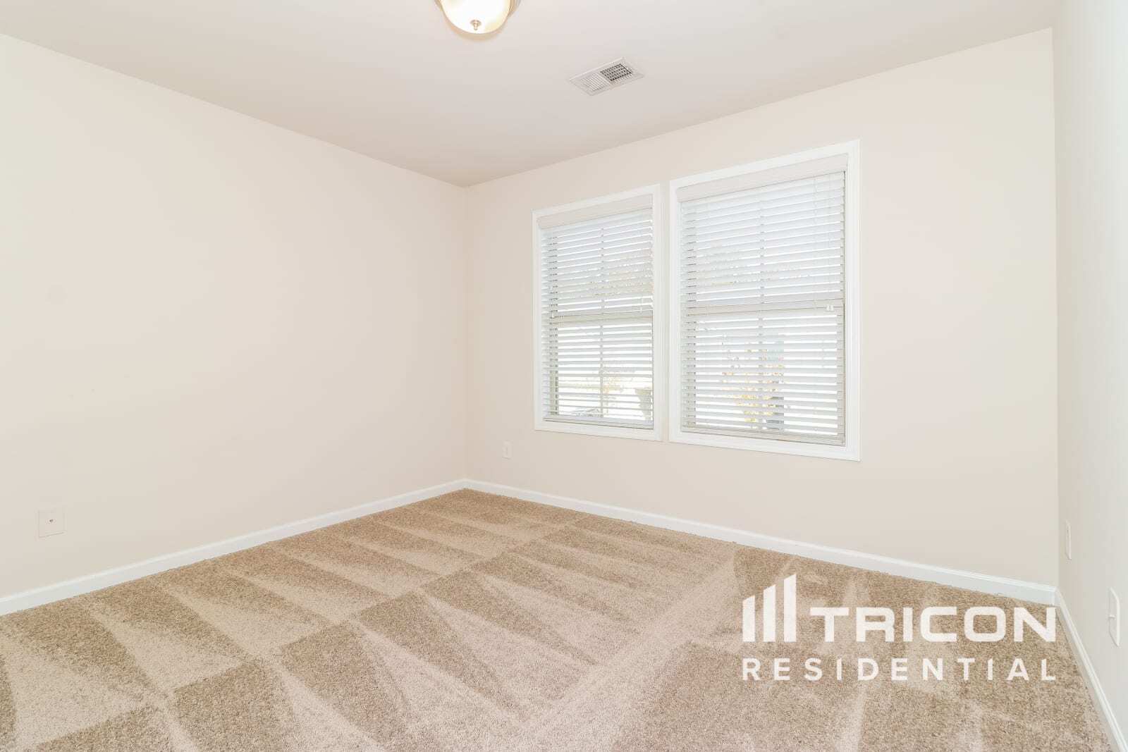 Building Photo - 476 Trickum Pond Ln