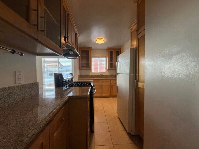 Building Photo - 21 Thornton Ave