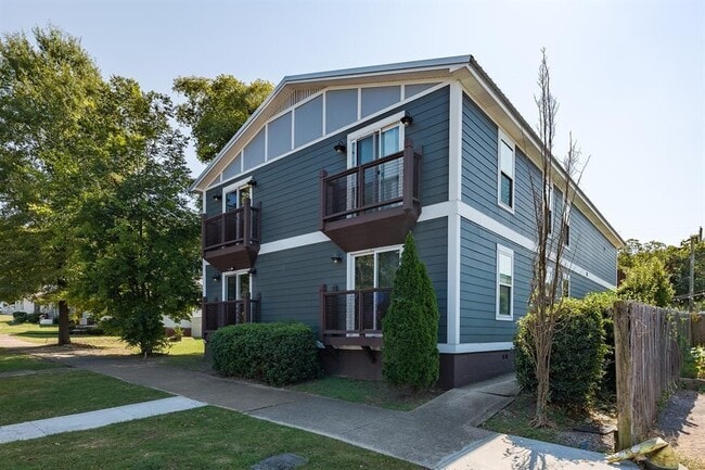 Building Photo - 4111 4th Ave S