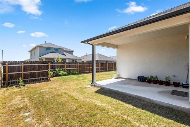 Building Photo - 18017 Nepi Dr