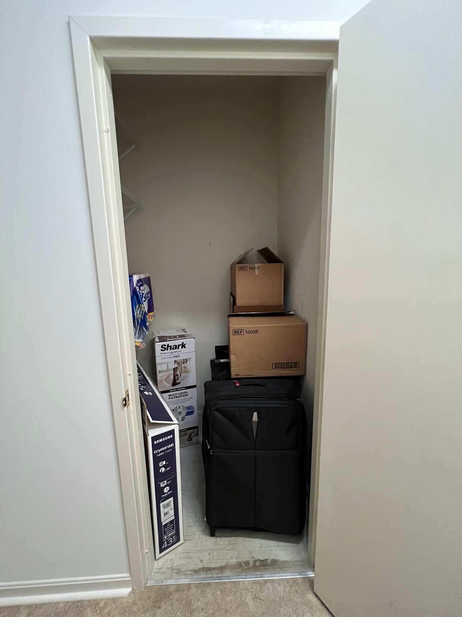 Extra Storage Room - 7392 Ridgepoint Dr