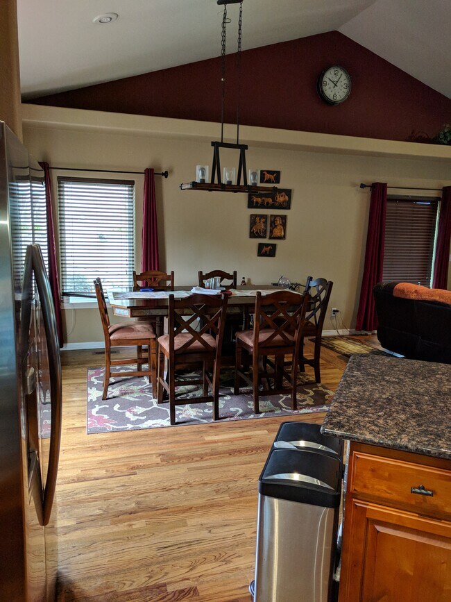 Building Photo - 2445 Amberwood Ln