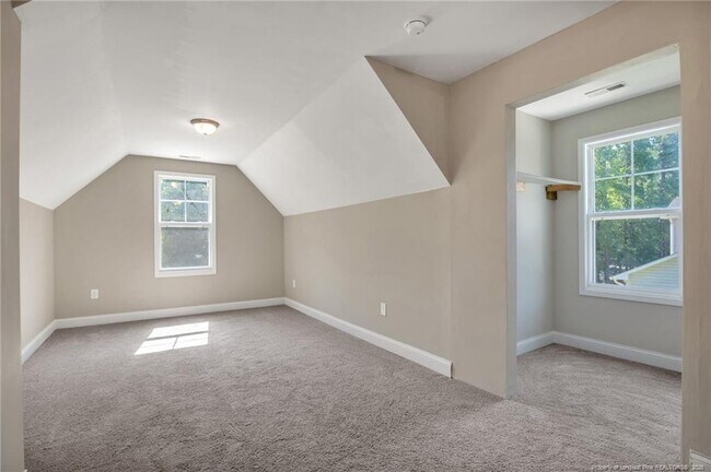 Building Photo - 2779 Rivercliff Rd
