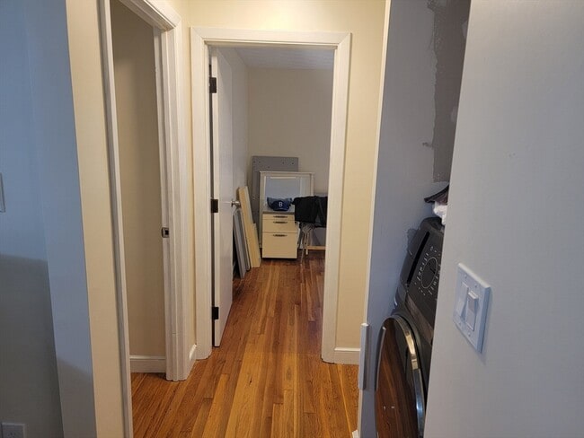 Building Photo - 54 Greaton Rd