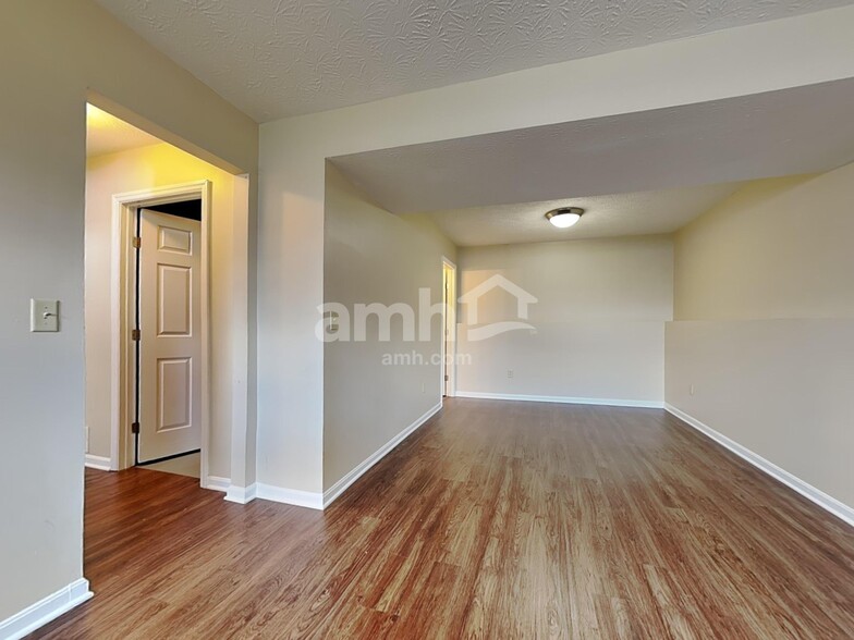 Building Photo - 30 Sandpiper Ct