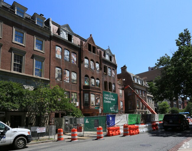 Primary Photo - The Flats