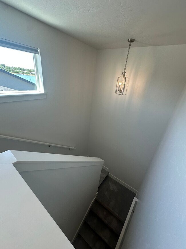 Building Photo - Riverstone: 3 Bedroom 3 Bath, Patio Home, ...