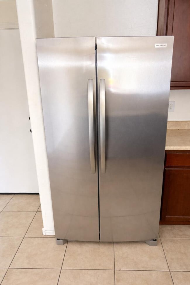 Building Photo - 3019 S 101st Ave