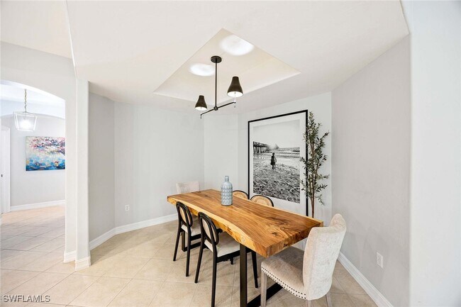 Building Photo - 1786 Tarpon Bay Dr S