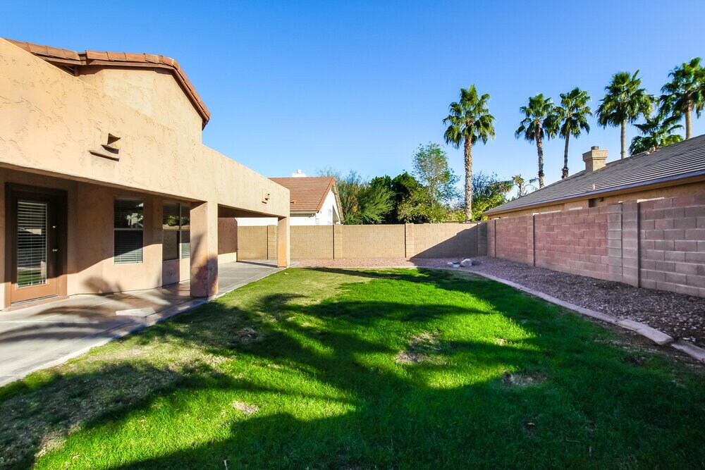 Building Photo - 6525 W Behrend Dr