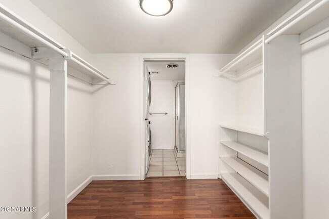 Building Photo - 6767 N 7th St