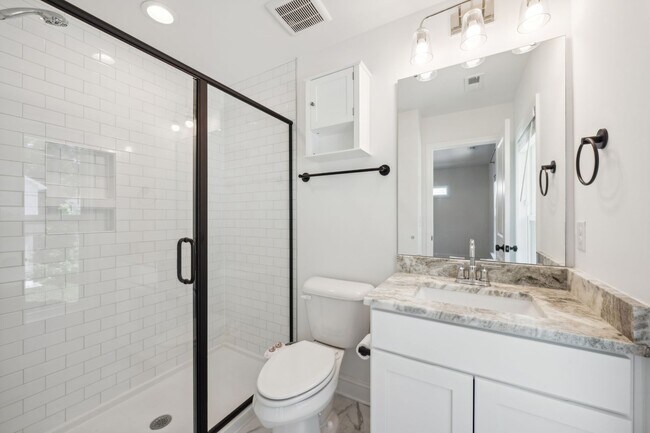 Building Photo - 2804 Cannada Ave