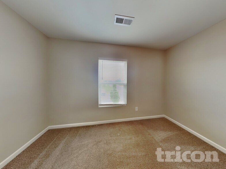 Building Photo - 4120 Devonwood Ct