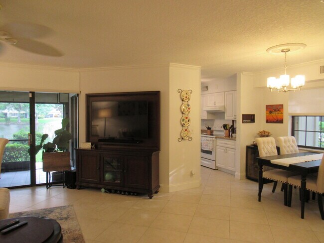 Building Photo - 2708 Black Oak Way