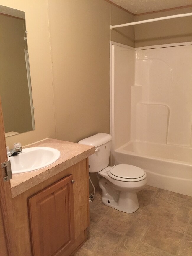 Building Photo - 347 State Rd S