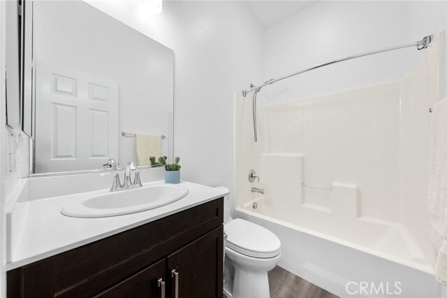 Building Photo - 67 Plateau