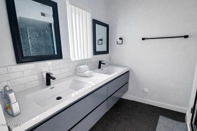 Building Photo - 4607 N 74th St