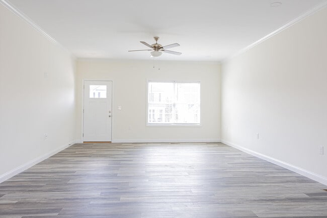 Building Photo - 3013 Silver Charm Ct