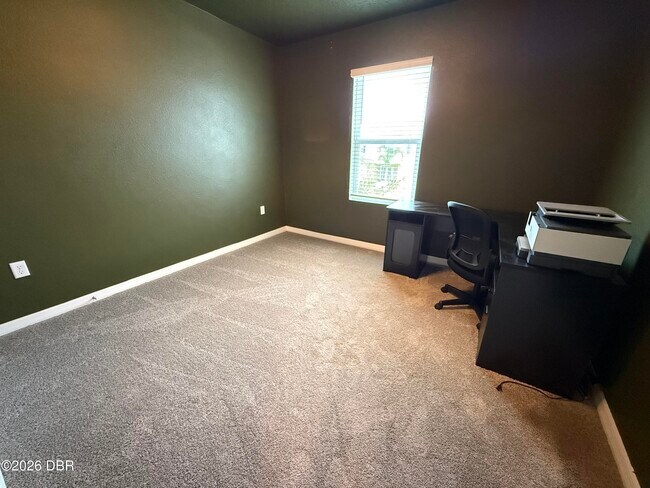 Building Photo - 2733 Silver Canoe Dr