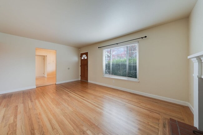 Building Photo - 5113 Sitton Way