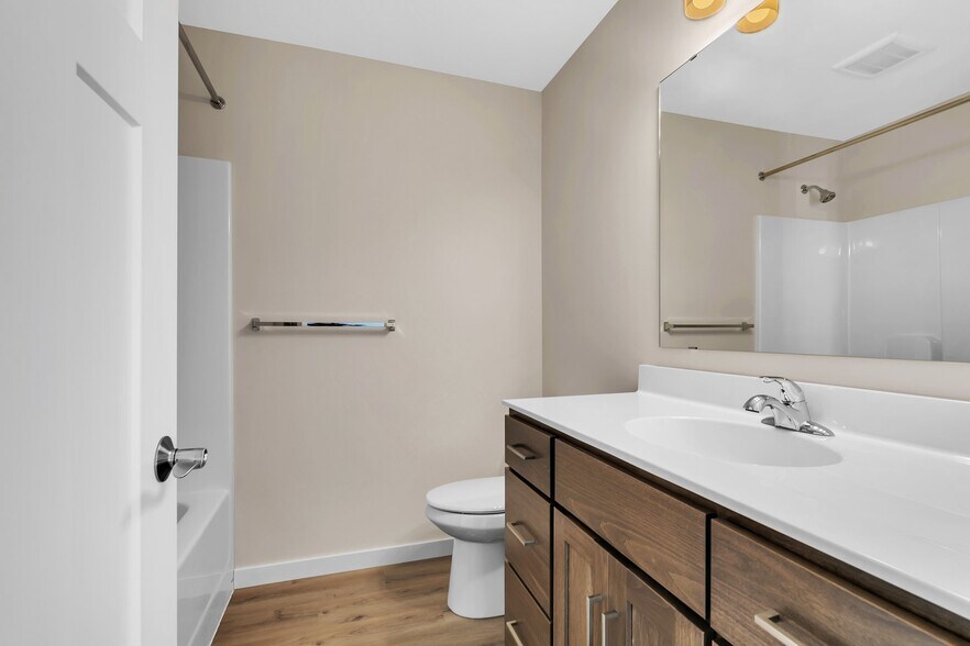 Building Photo - 4349 32nd St S