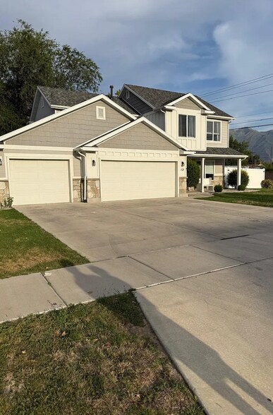 Building Photo - 12 N 450 W