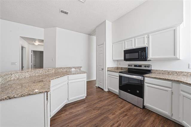 Building Photo - 2226 McIntosh Dr