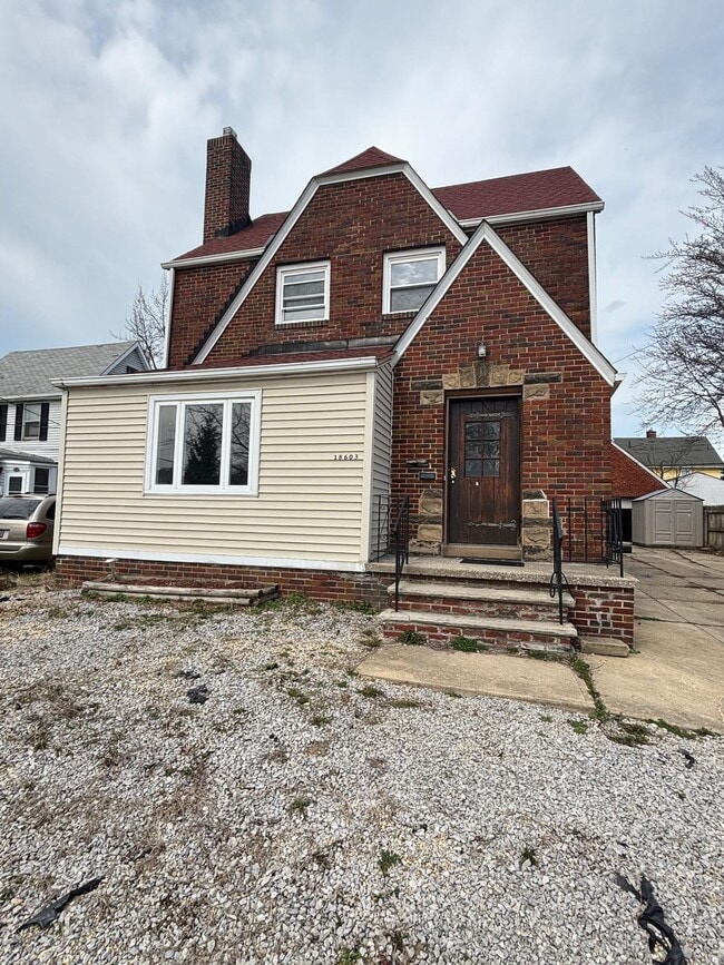 Building Photo - 18603 Arrowhead Ave