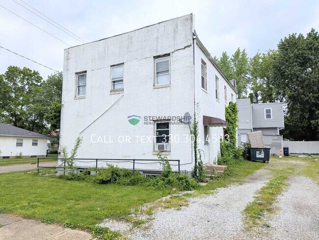 Building Photo - 177 Watson St