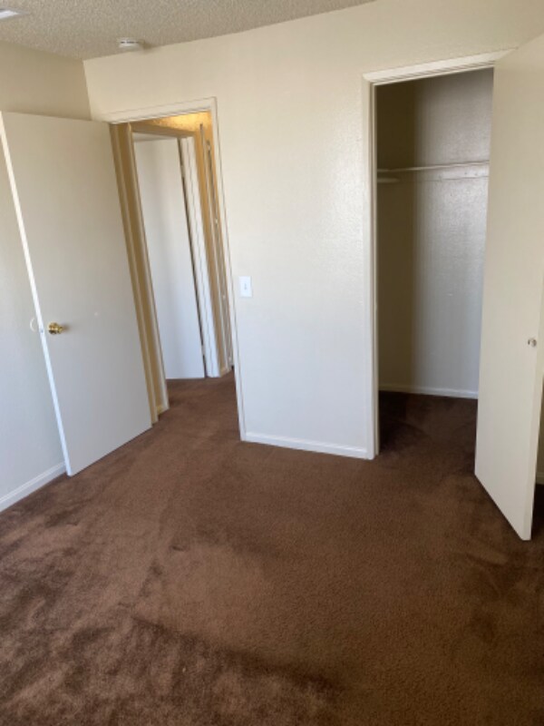 Building Photo - 404 Sierra Vista St