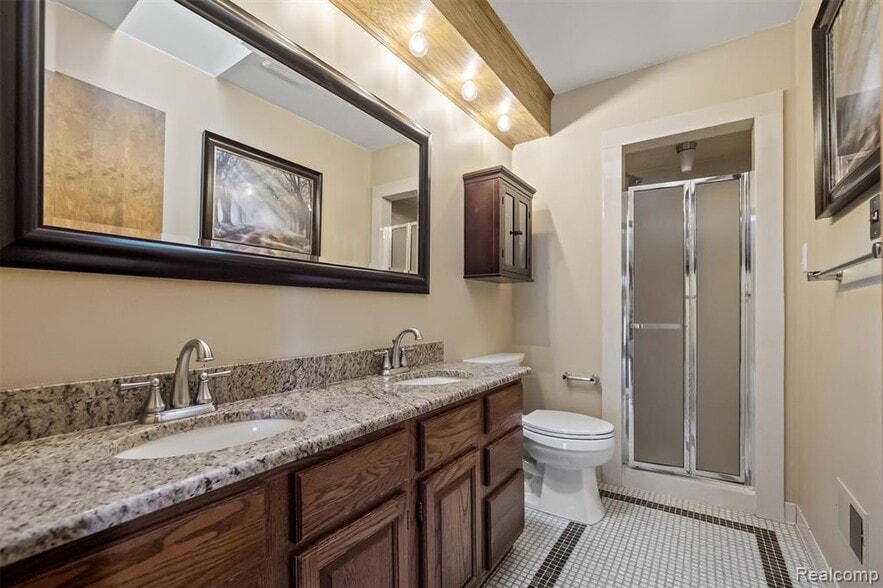 Building Photo - 3275 Chickering Ln