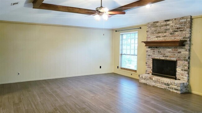 Building Photo - 5435 Mossy Timbers Dr