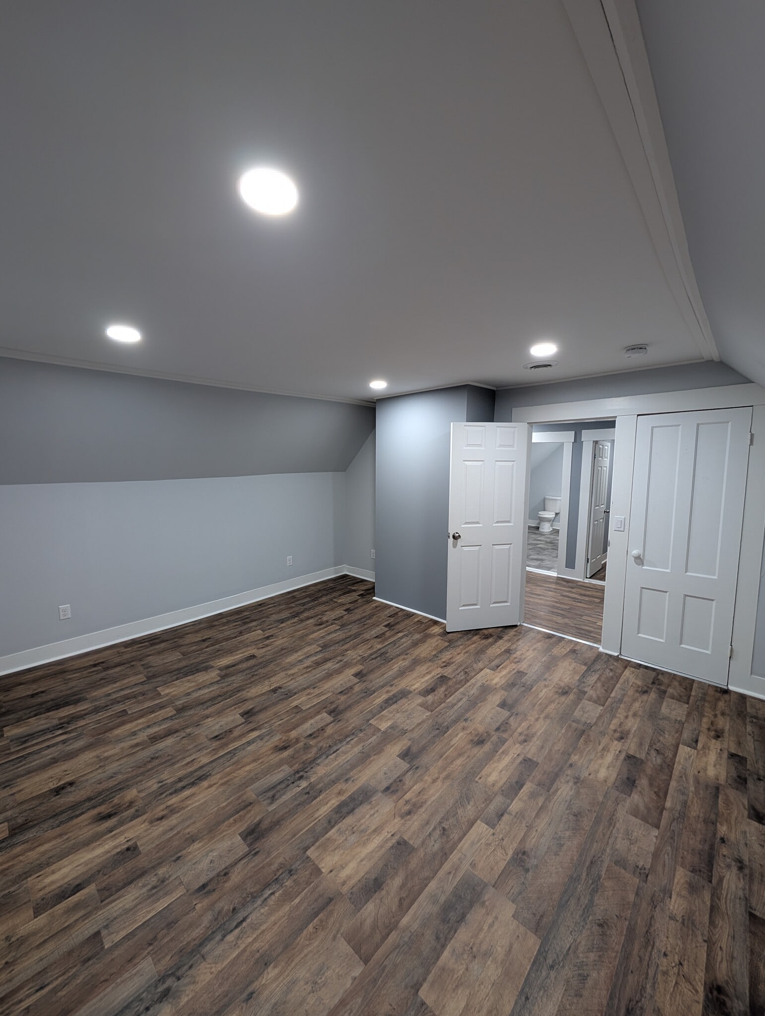 Building Photo - 404 S Barre Rd