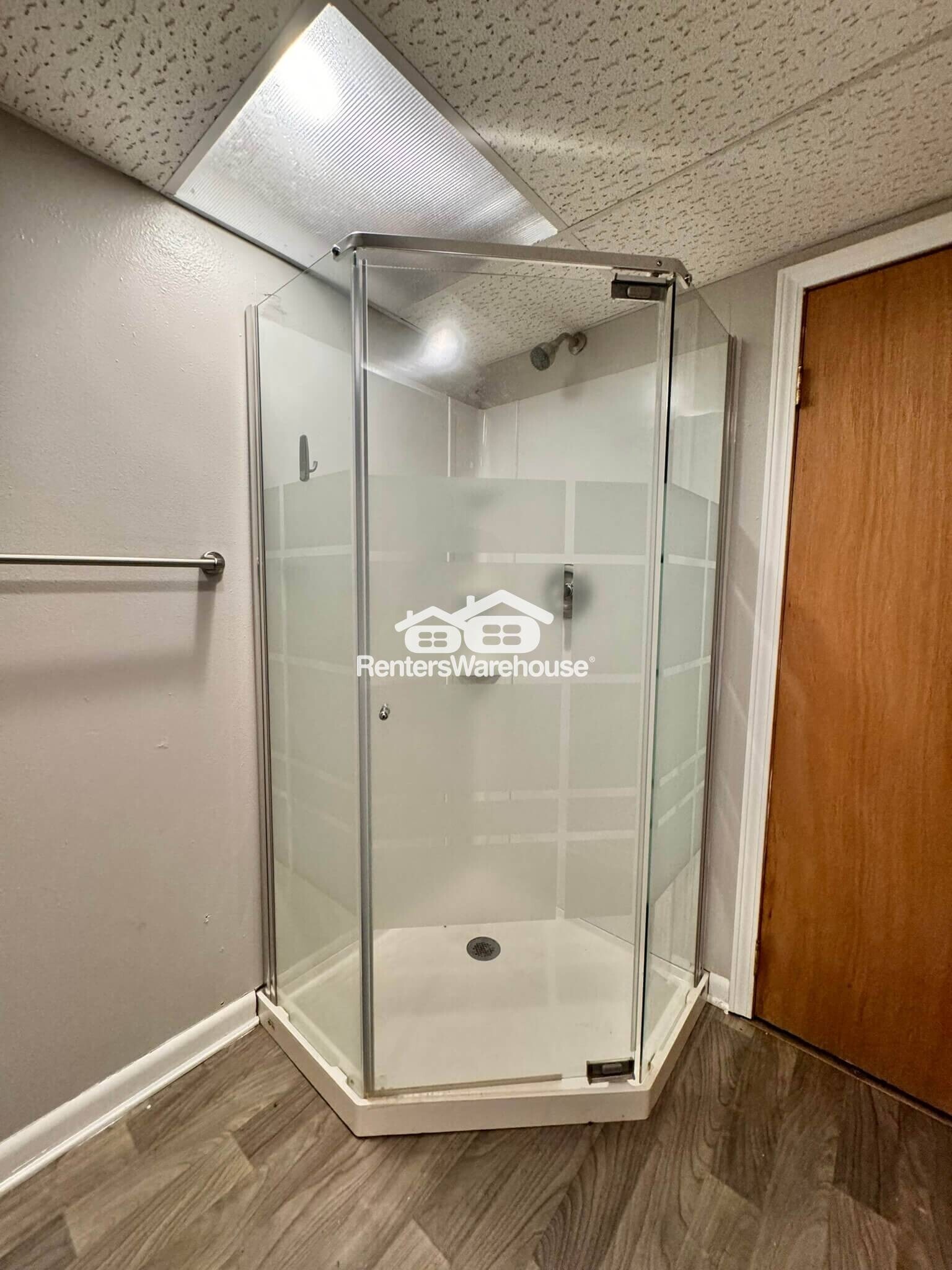 Building Photo - 1328 Carrie Ave