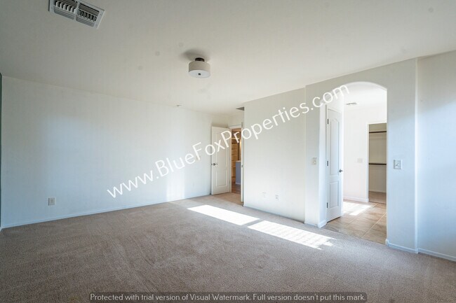 Building Photo - 39347 S Old Arena Dr